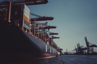 photo-autoliquidation-tva-import-PEXELS